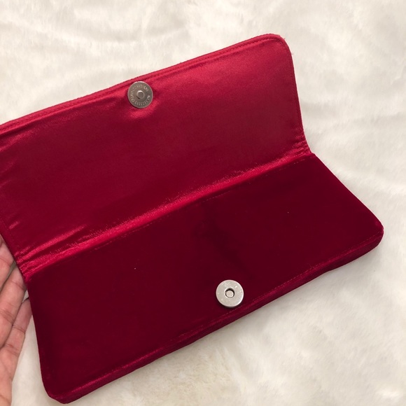 Velvet Rose Clutch - Picture 4 of 4
